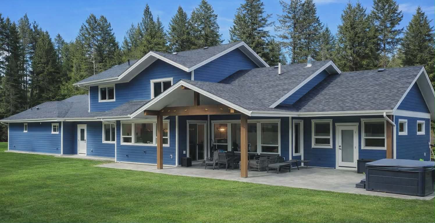 Completed seamless gutter installation on a Cariboo home (photo 12)